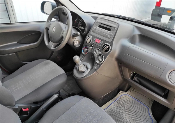 Fiat Panda cena 14900 przebieg: 78871, rok produkcji 2012 z Dynów małe 137